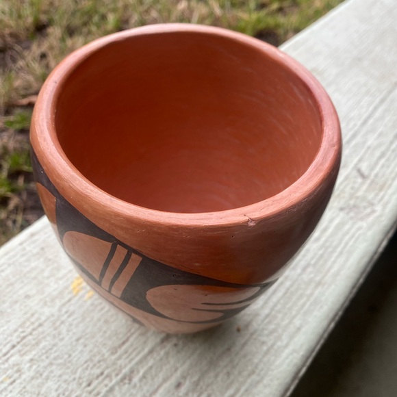 Beautiful Signed, Vintage Hopi Pottery Vase by Renowned Potter Frieda Poleahla - Picture 9 of 12